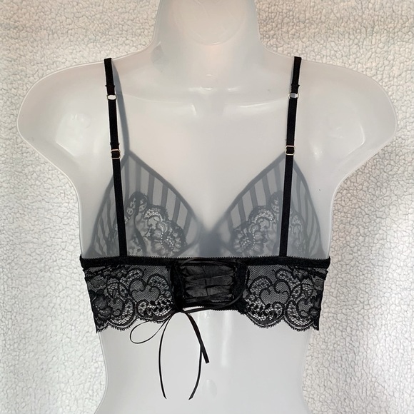 Never-worn Victoria’s Secret “Very Sexy” lace bra - Picture 2 of 6